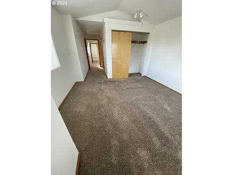 1137 Se Tenino Street Portland OR 97202