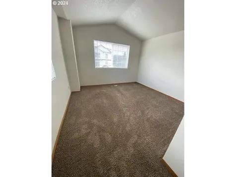 1137 Se Tenino Street Portland OR 97202