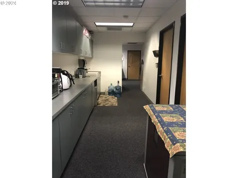 4916 NE 100th Avenue Portland OR 97220