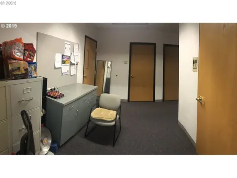 4916 NE 100th Avenue Portland OR 97220