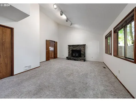 17485 Sw Rivendell Drive Portland OR 97224