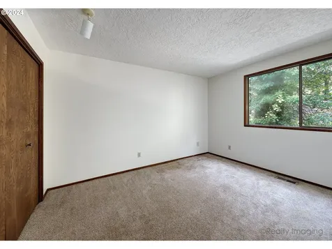 17485 Sw Rivendell Drive Portland OR 97224