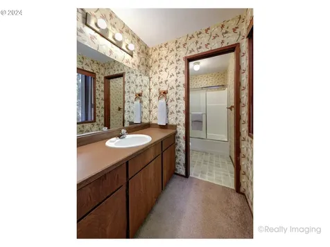 17485 Sw Rivendell Drive Portland OR 97224