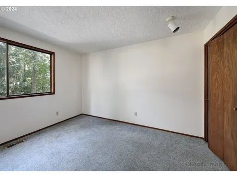 17485 Sw Rivendell Drive Portland OR 97224