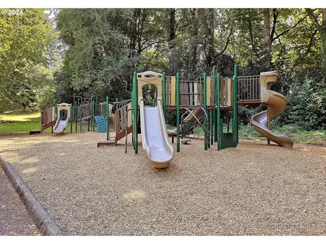 17485 Sw Rivendell Drive Portland OR 97224