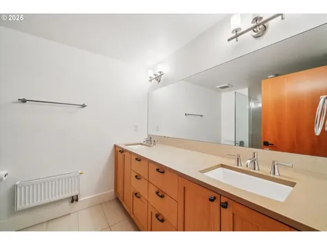 3825 SW Jerald Court Portland OR 97221