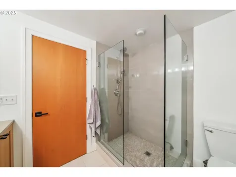 3825 SW Jerald Court Portland OR 97221