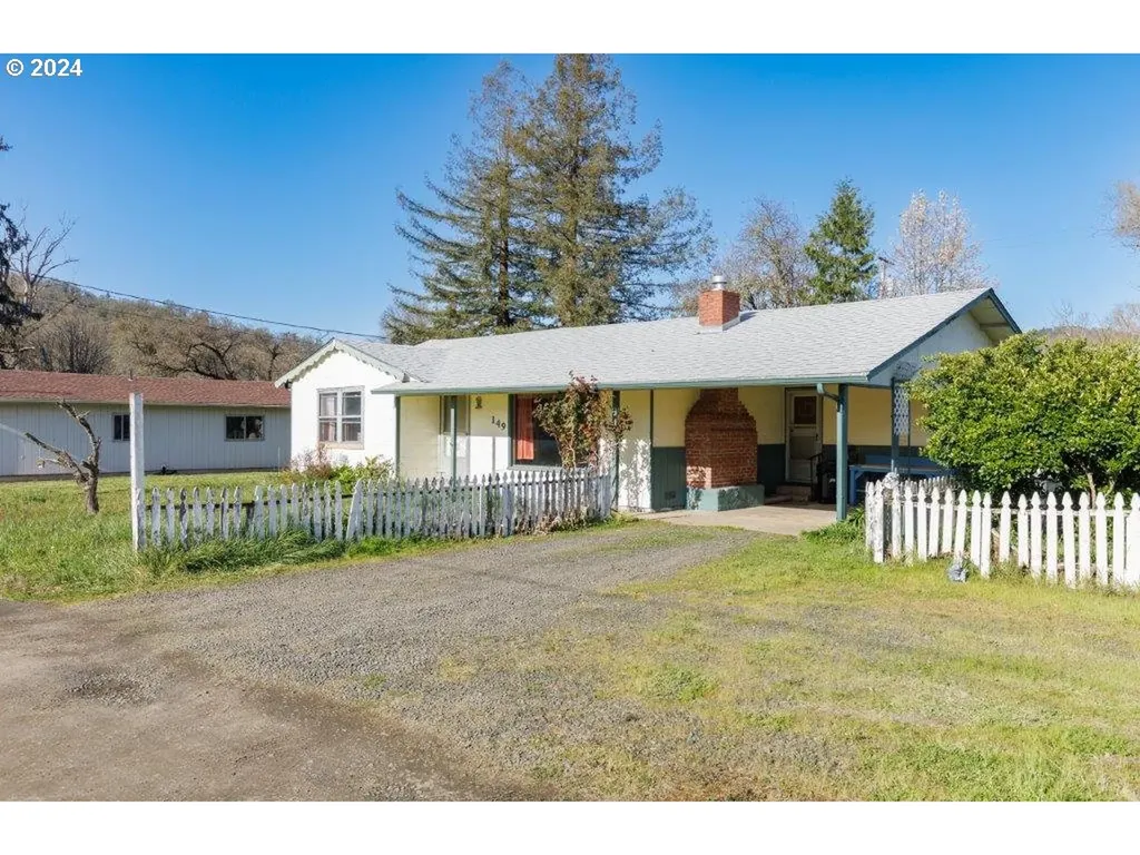 149 Buena Vista Lane Roseburg OR 97471