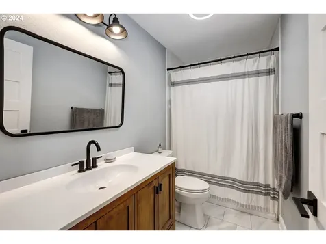 25799 NW Green Mountain Road Banks OR 97106