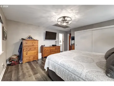 25799 NW Green Mountain Road Banks OR 97106