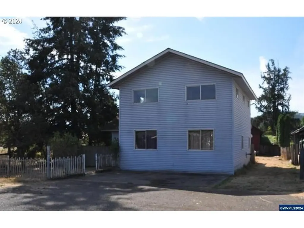 38492 Highway 228 Sweet Home OR 97386