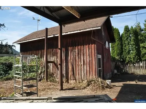 38492 Highway 228 Sweet Home OR 97386