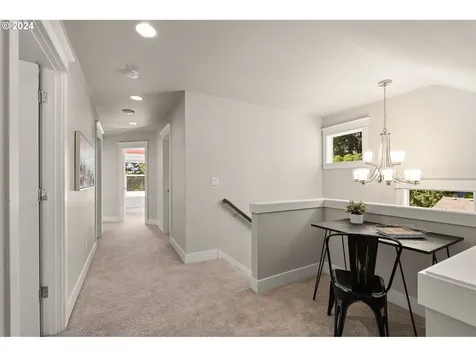 7339 Sw 54th Avenue Portland OR 97219