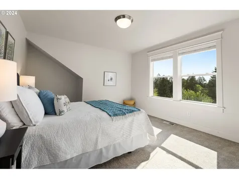 7339 Sw 54th Avenue Portland OR 97219