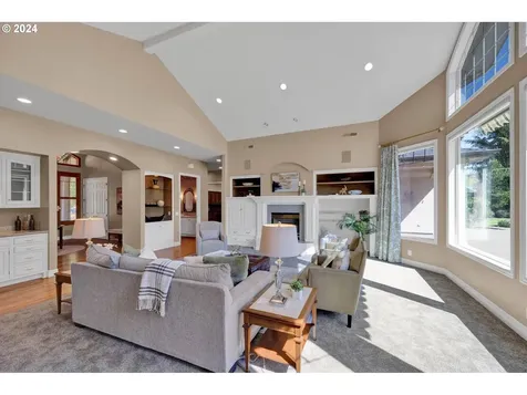 2306 Park Grove Drive Eugene OR 97408