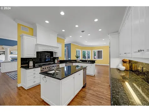 2306 Park Grove Drive Eugene OR 97408