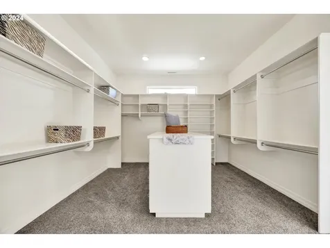 2306 Park Grove Drive Eugene OR 97408