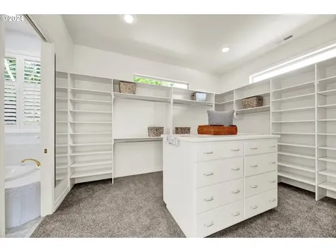 2306 Park Grove Drive Eugene OR 97408