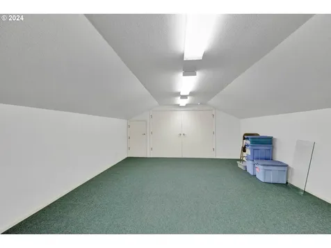 2306 Park Grove Drive Eugene OR 97408
