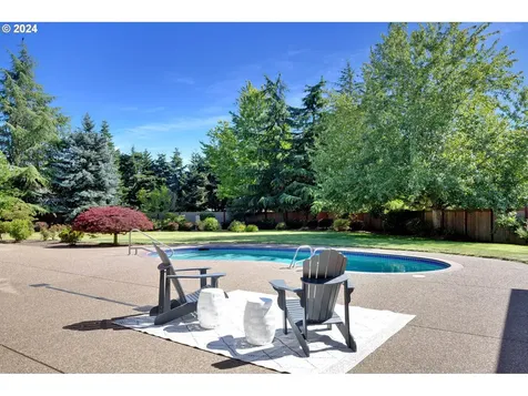 2306 Park Grove Drive Eugene OR 97408