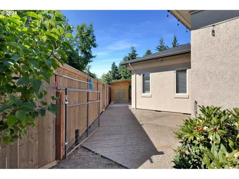 2306 Park Grove Drive Eugene OR 97408
