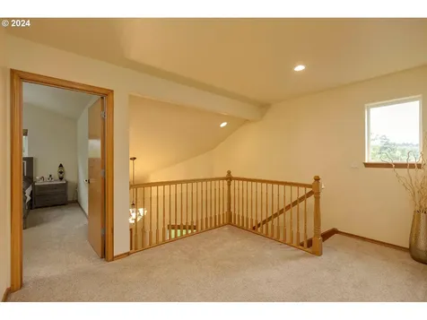 1917 NW Cottonwood Drive Mcminnville OR 97128