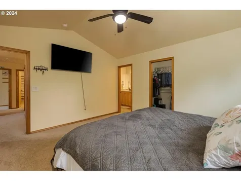 1917 NW Cottonwood Drive Mcminnville OR 97128