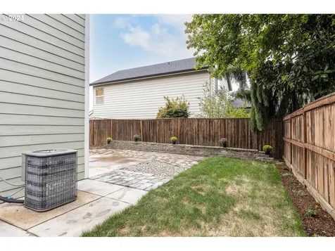 1917 NW Cottonwood Drive Mcminnville OR 97128
