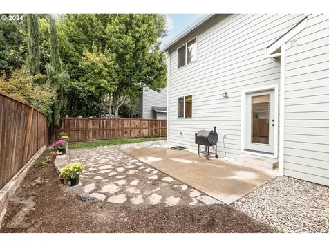 1917 NW Cottonwood Drive Mcminnville OR 97128