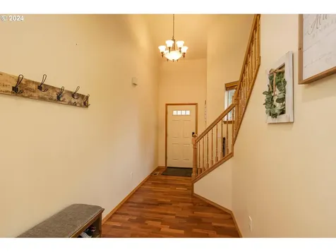1917 NW Cottonwood Drive Mcminnville OR 97128