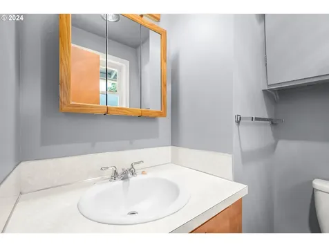 2009 Ne 87th Avenue Vancouver WA 98664