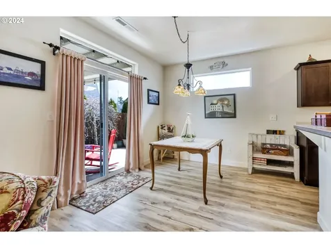 87763 Lark Street Veneta OR 97487