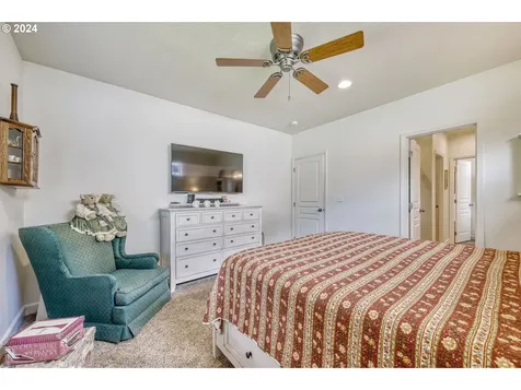87763 Lark Street Veneta OR 97487