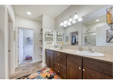 87763 Lark Street Veneta OR 97487