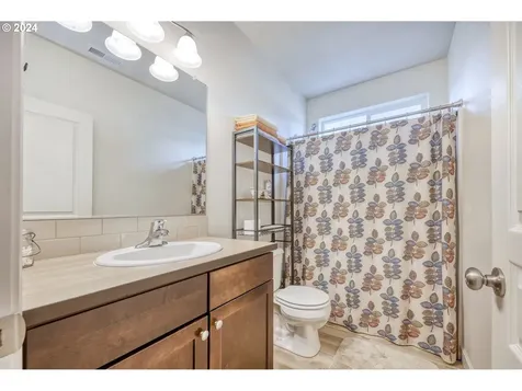 87763 Lark Street Veneta OR 97487