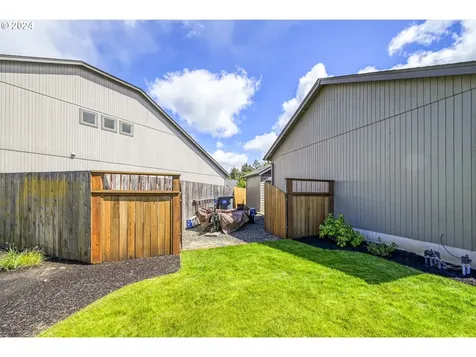 87763 Lark Street Veneta OR 97487