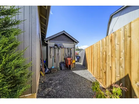 87763 Lark Street Veneta OR 97487