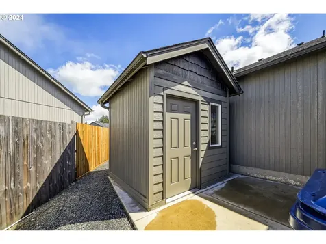 87763 Lark Street Veneta OR 97487