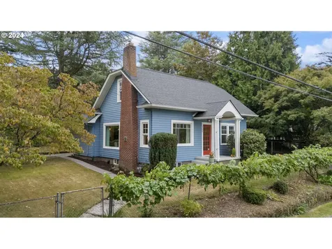 3704 Sw Alice Street Portland OR 97219