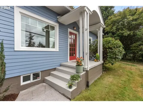 3704 Sw Alice Street Portland OR 97219