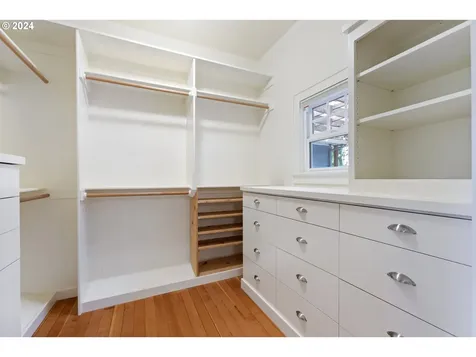 3704 Sw Alice Street Portland OR 97219