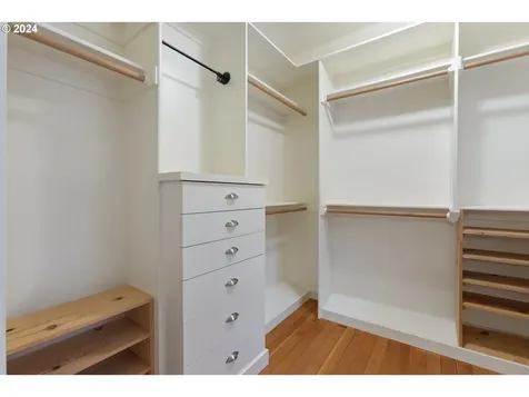 3704 Sw Alice Street Portland OR 97219