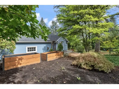 3704 Sw Alice Street Portland OR 97219