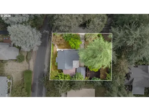 3704 Sw Alice Street Portland OR 97219