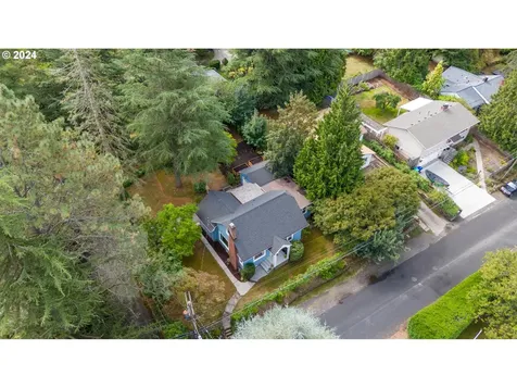 3704 Sw Alice Street Portland OR 97219
