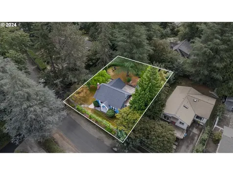 3704 Sw Alice Street Portland OR 97219