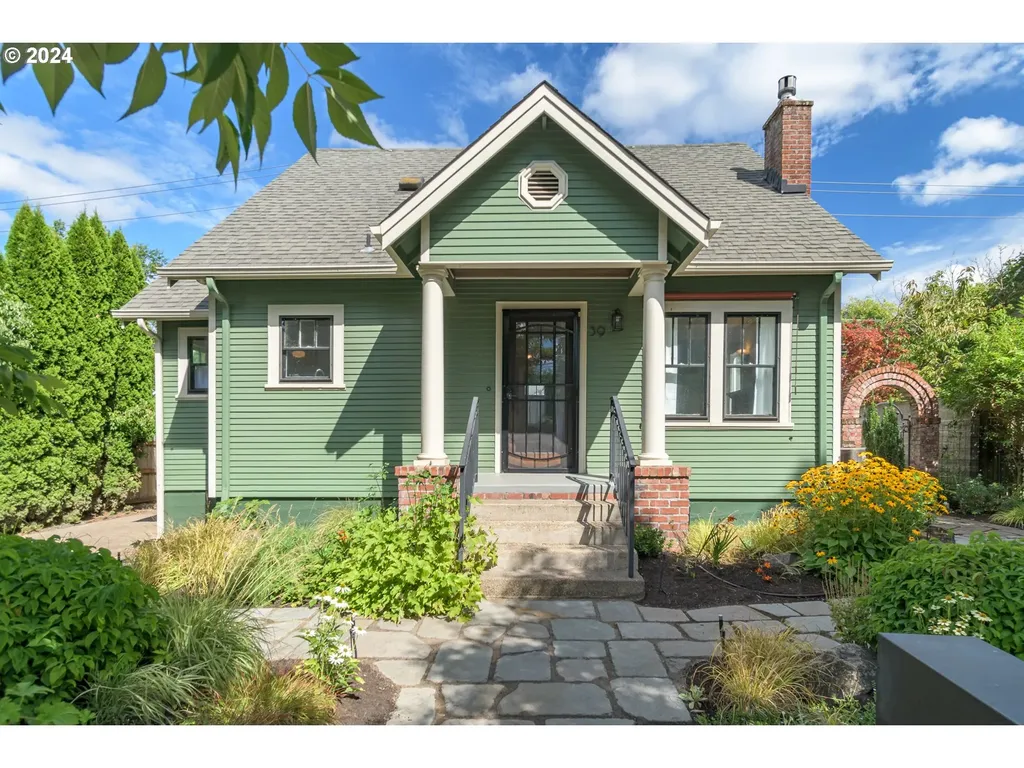 39 Ash Street Eugene OR 97402
