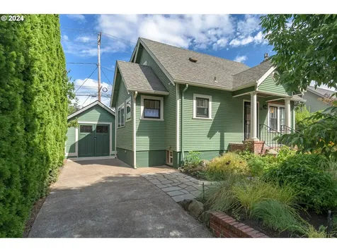 39 Ash Street Eugene OR 97402