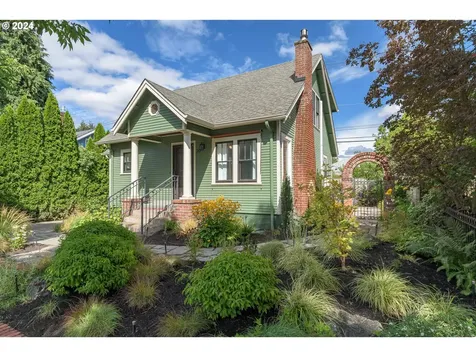 39 Ash Street Eugene OR 97402