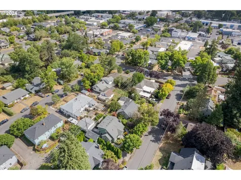39 Ash Street Eugene OR 97402